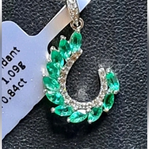 Jewelry - New Natural Emerald and diamond necklace platinum plated on sterling silver 😍